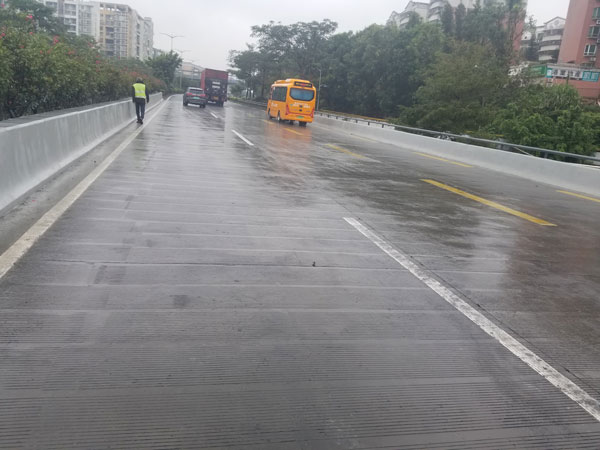 GH高性能混凝土修補(bǔ)大面積攤鋪路面